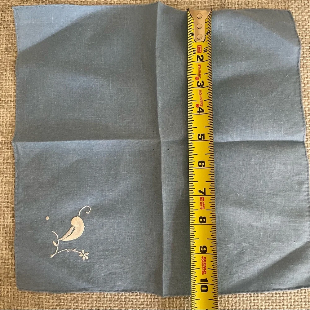 SET of 4 Blue & White Cocktail / Tea Napkins